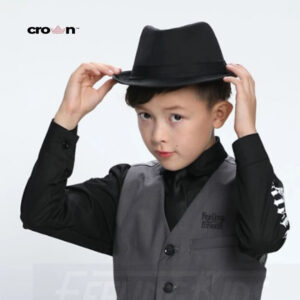 4-Kieu-Mu-Phot-Cho-Be-Trai-Phong-Cach-Quy-Tu-Dang-Yeu-2-1-300x300 4 kiểu mũ phớt cho bé trai phong cách quý tử đáng yêu